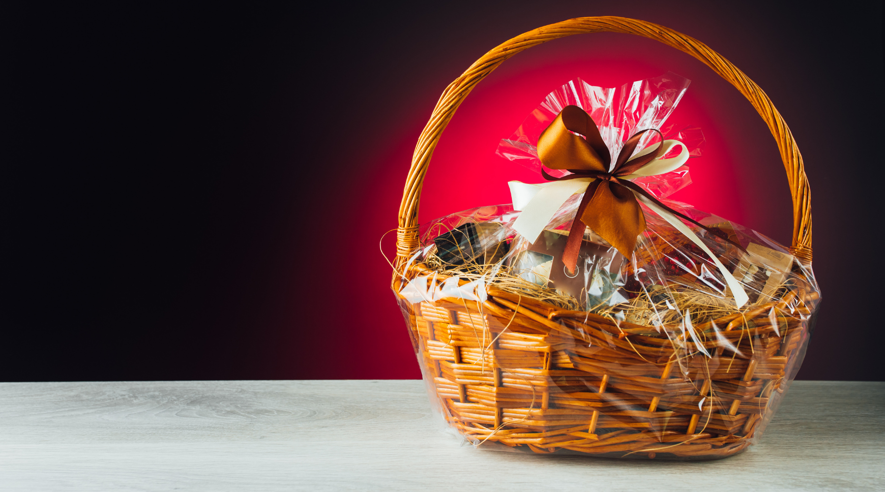 Shopping for someone on a ketogenic diet plan? A Holiday gift basket filled with keto friendly items is a great gift idea (and it's perfect for birthdays, anniversaries and other occasions).