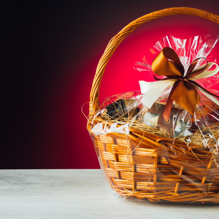 Shopping for someone on a ketogenic diet plan? A Holiday gift basket filled with keto friendly items is a great gift idea (and it's perfect for birthdays, anniversaries and other occasions).